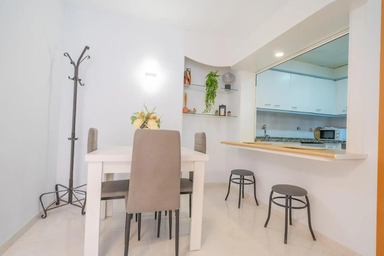 Homeholidaysrentals Caliz - Costa Barcelona Pineda de Mar