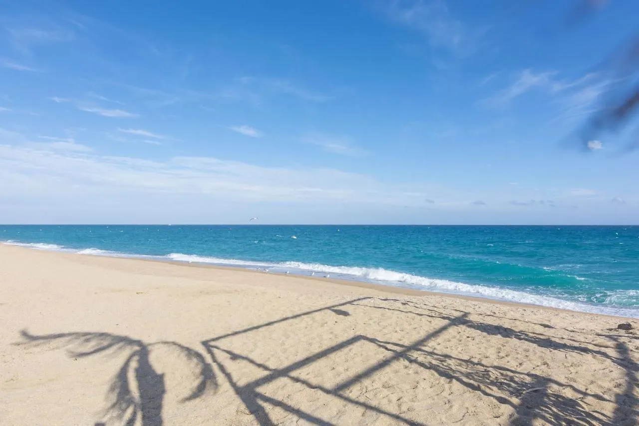 Homeholidaysrentals Caliz - Costa Barcelona Pineda de Mar