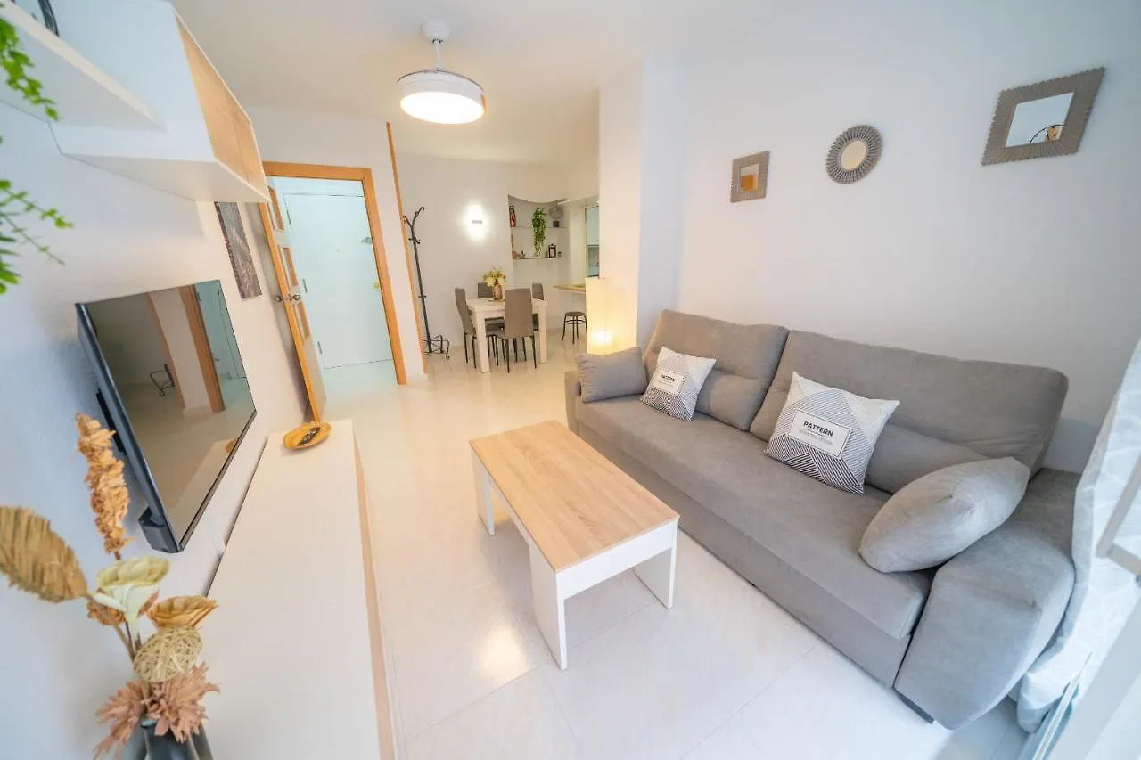 Homeholidaysrentals Caliz - Costa Barcelona 피네다데마르 아파트